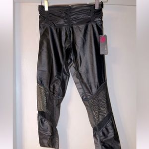 Chill by will Black Capri, sz S, NWT